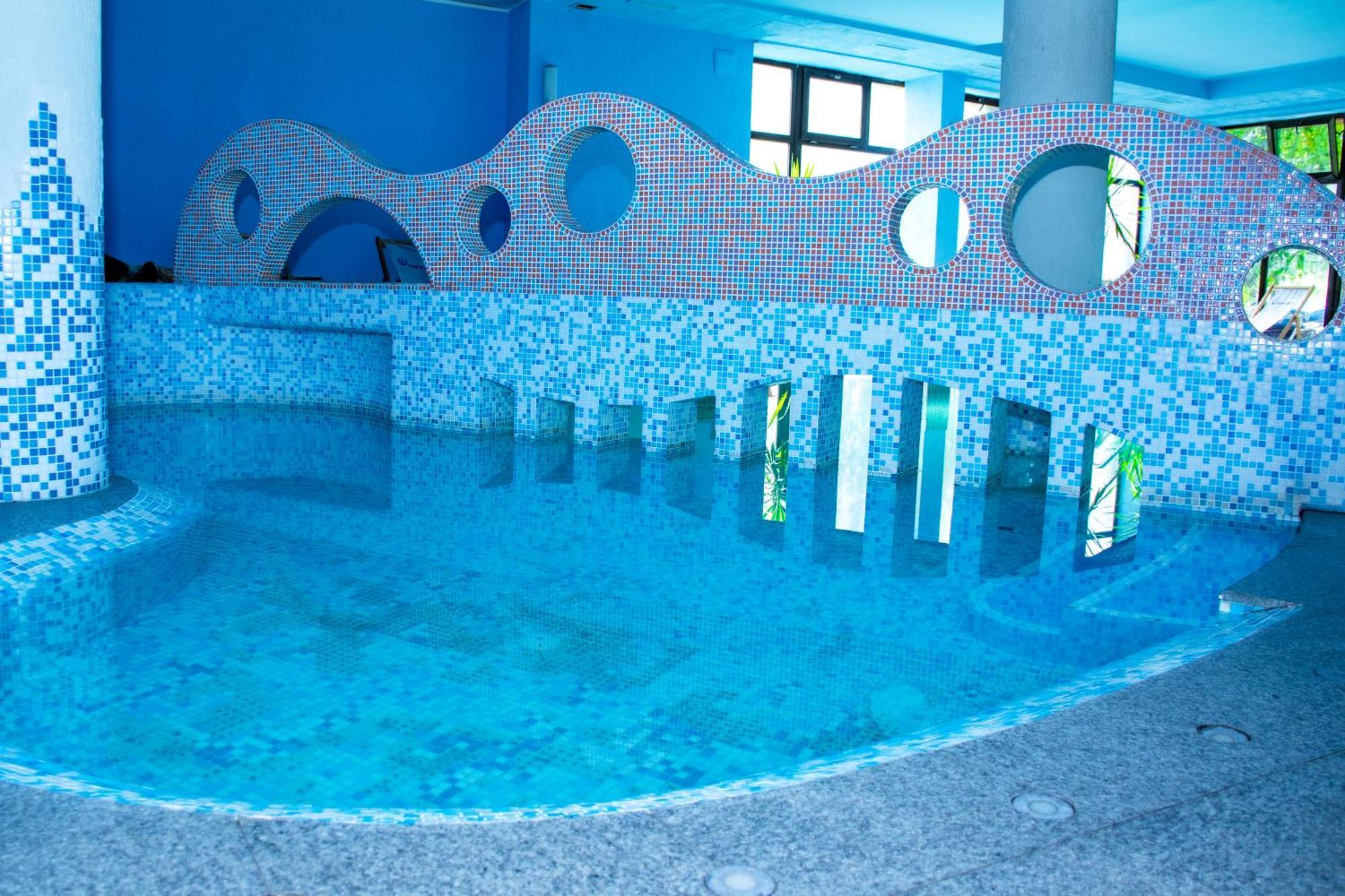 Orphey Hotel