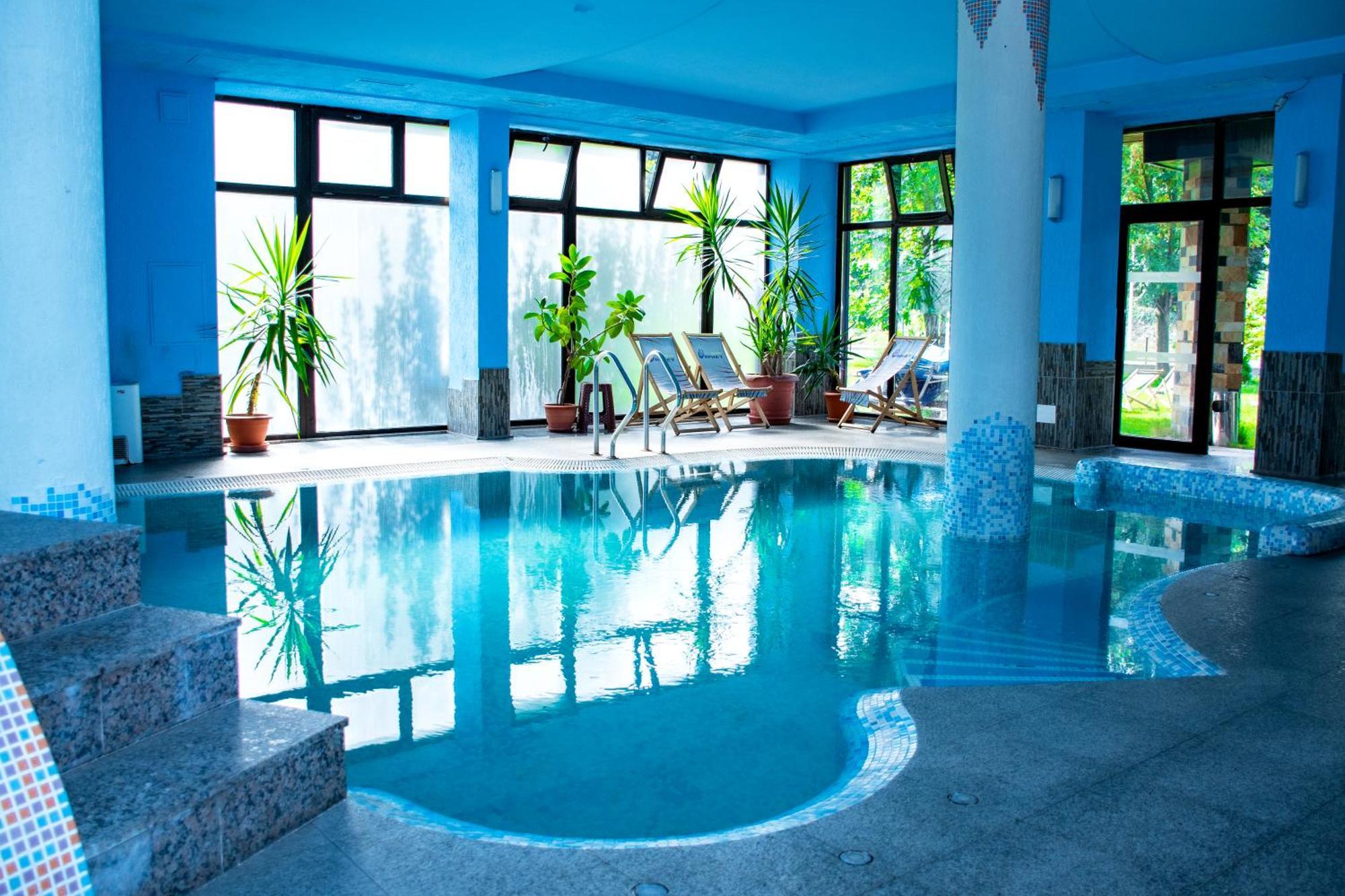 Orphey Hotel 4*