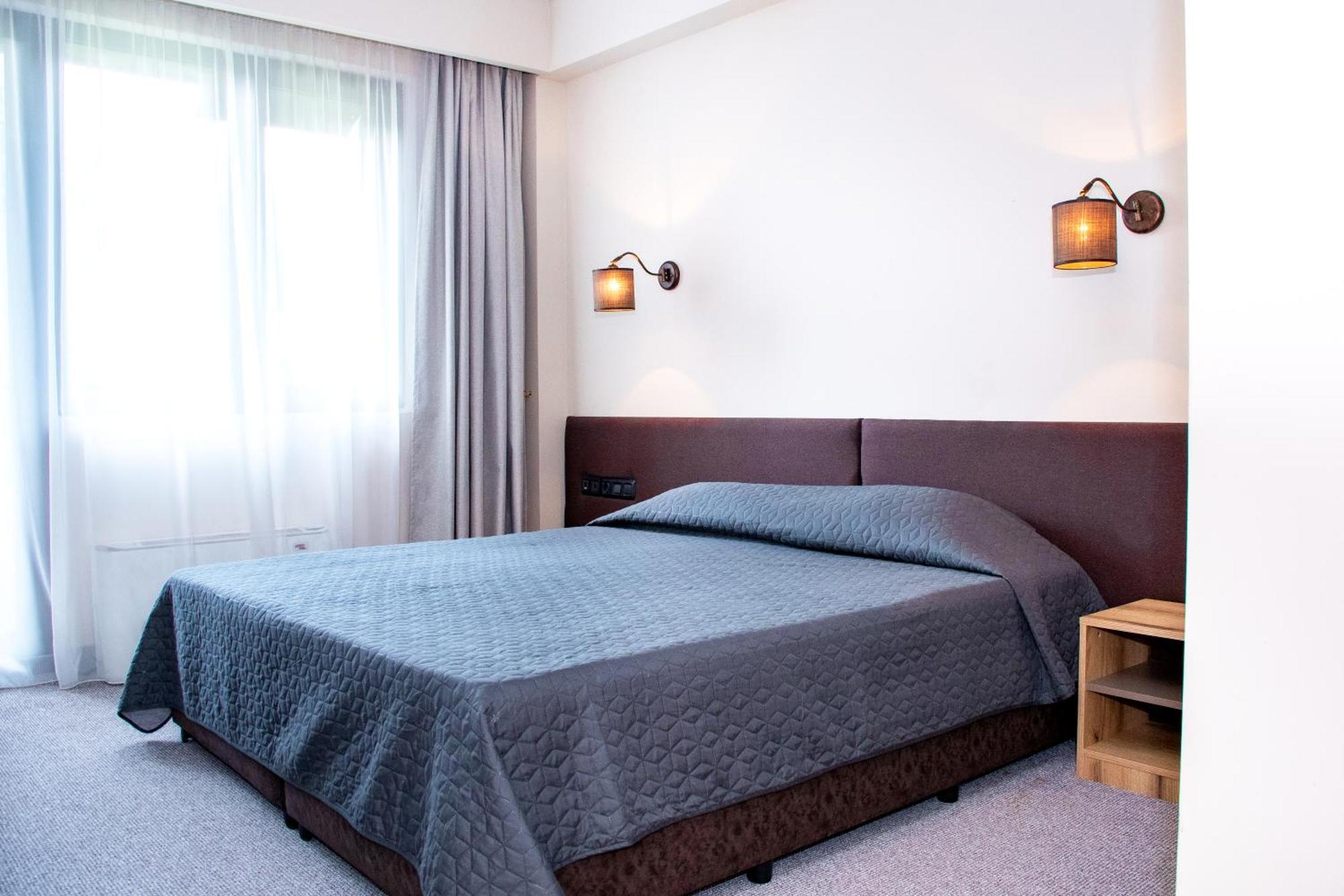Orphey Hotel 4*